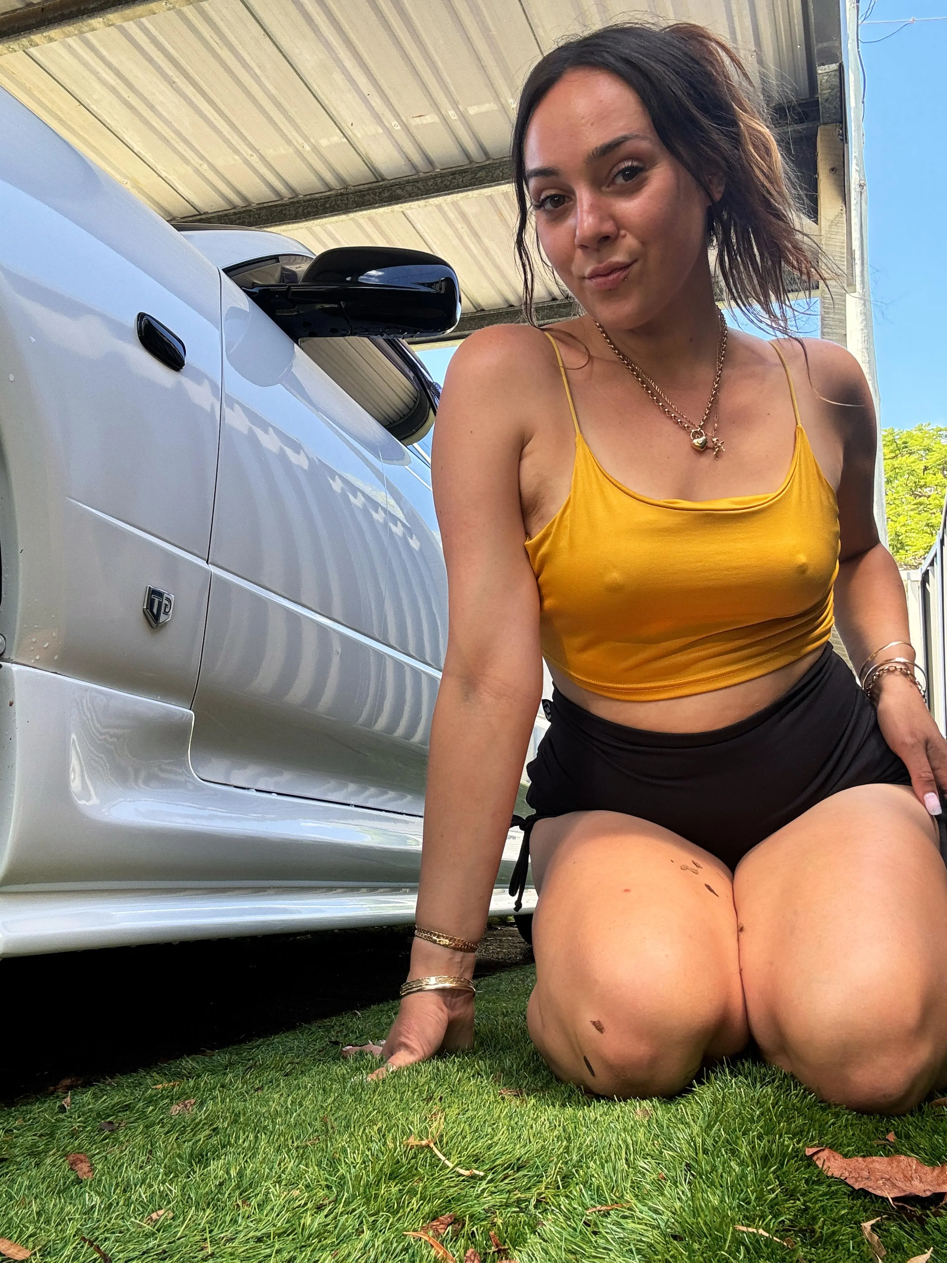 Preview image from Australian NSFW Photo Sets slideshow: Would I catch your eye?