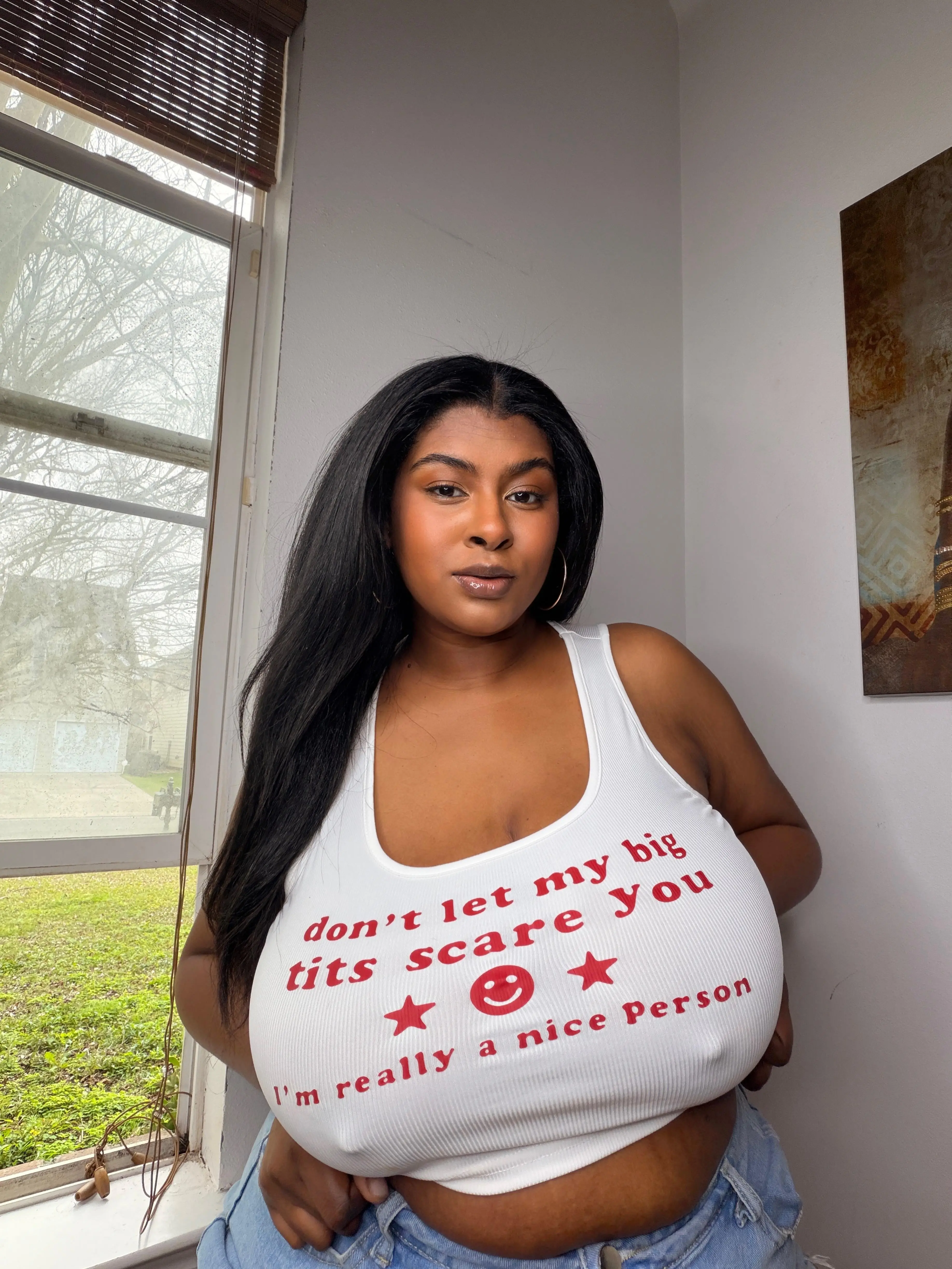 Preview image from Big Tits Sexy Slideshows slideshow: On or off