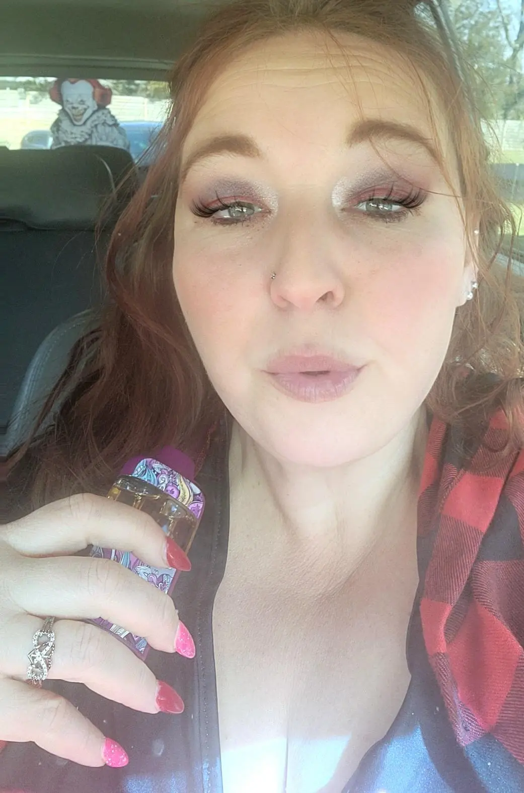 Preview image from Chubby Body Slideshows slideshow: 😚 let's smoke, fuck, snack and repeat 🤪