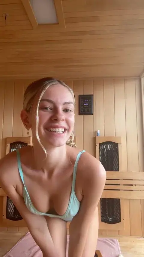 Preview image from Swimmer Erotic Slide Sets slideshow: do you have strong swimmers?