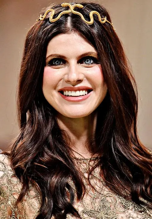 Preview image: Alexandra Daddario preview 18