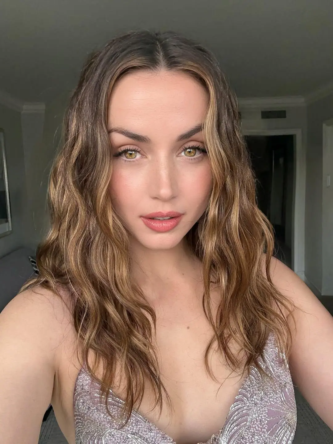 Preview image: Ana de Armas preview 20