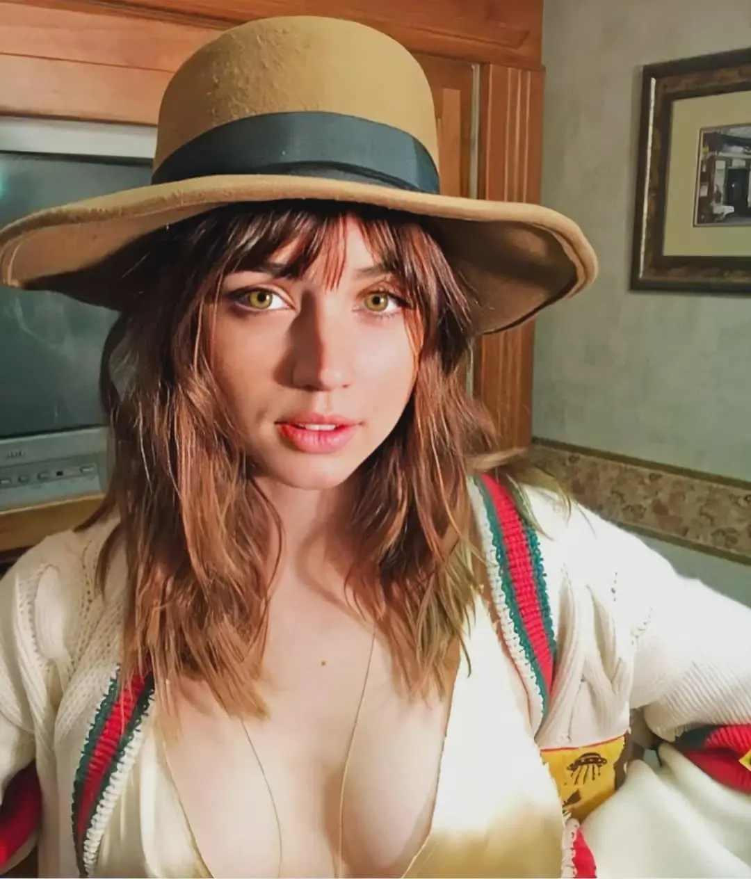 Preview image: Ana de Armas preview 5
