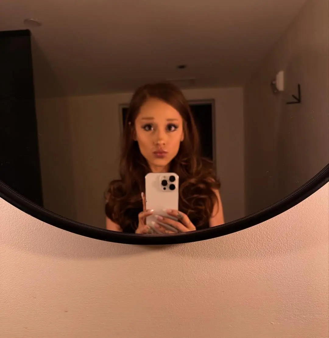 Preview image: Ariana Grande preview 7