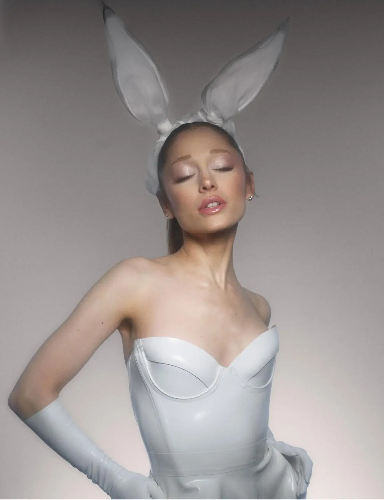 Preview image: Ariana Grande preview 8