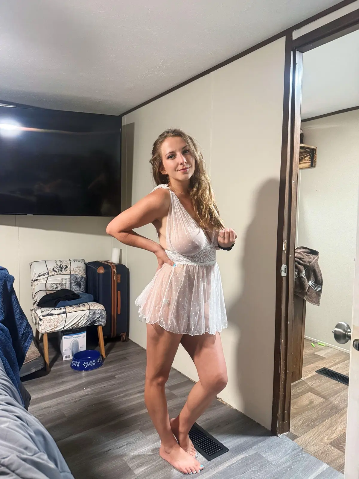 Preview image: babes preview 20