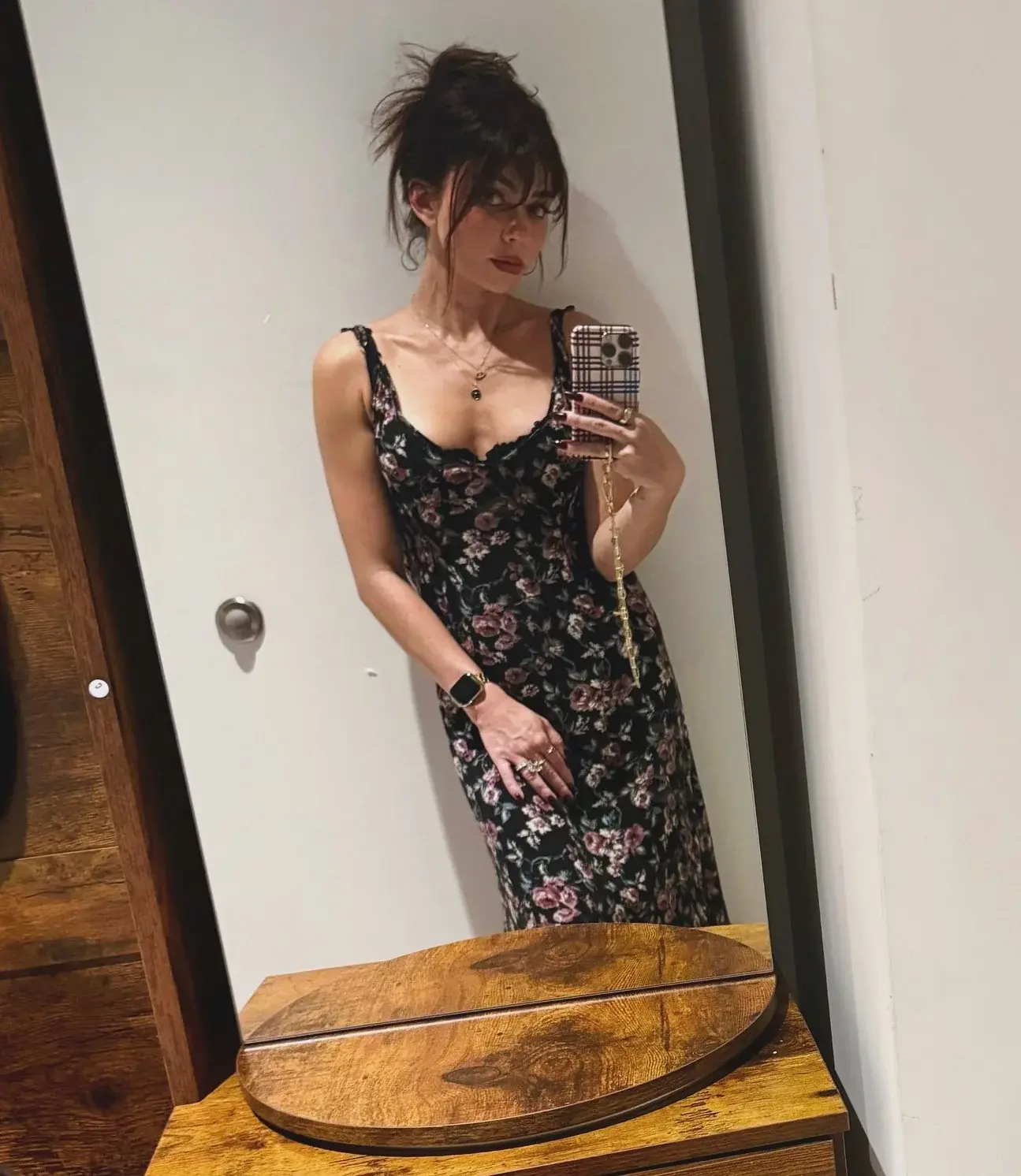 Preview image: Sarah Hyland preview 14