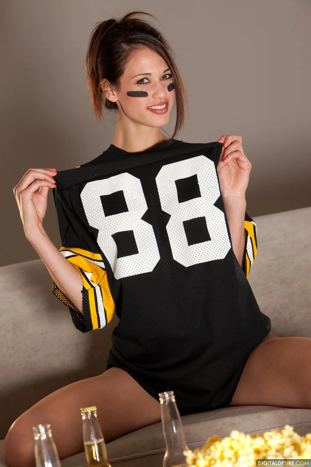 Preview image: Tiffany Thompson preview 19