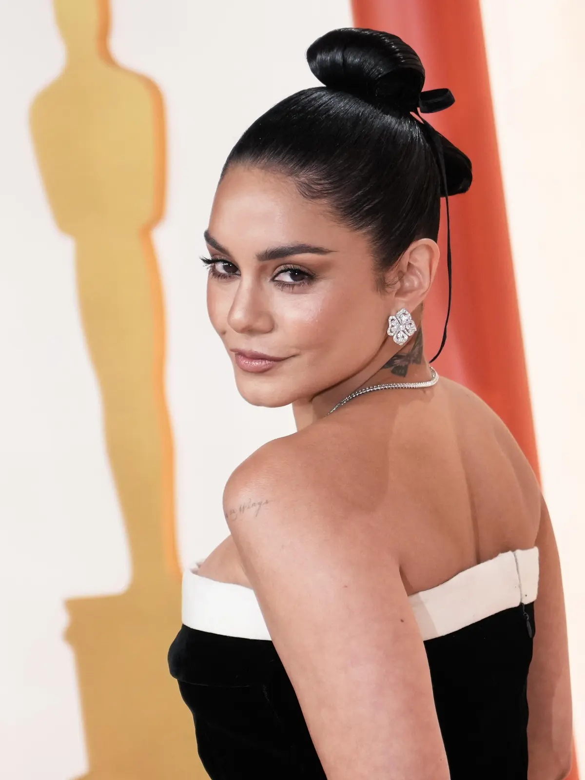 Preview image: Vanessa Hudgens preview 15