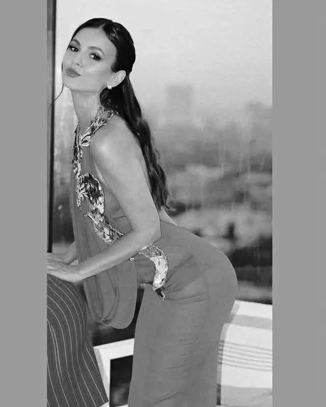 Preview image: Victoria Justice preview 11